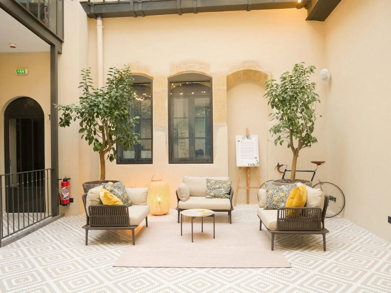 Photo - Le Phenix Hotel