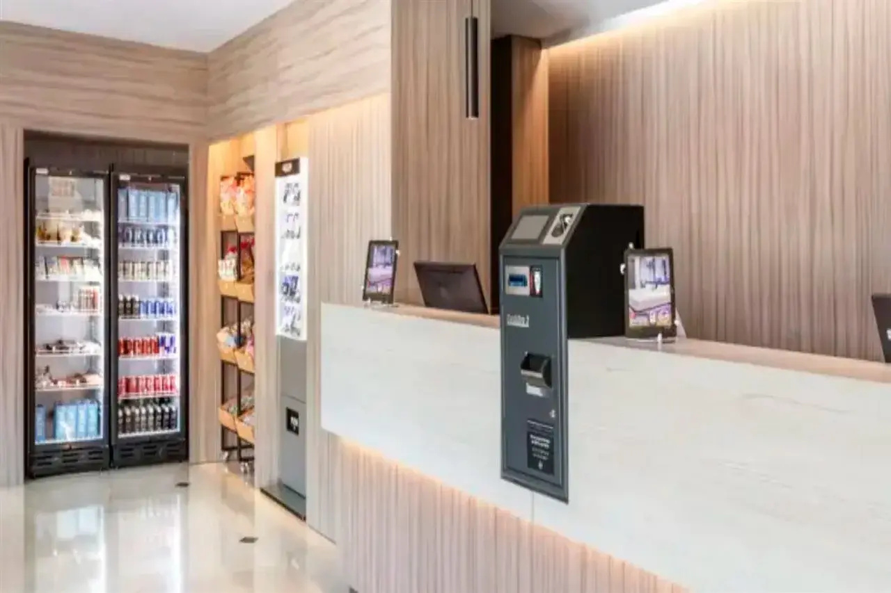 Photo - B&B HOTEL Madrid Aeropuerto T4