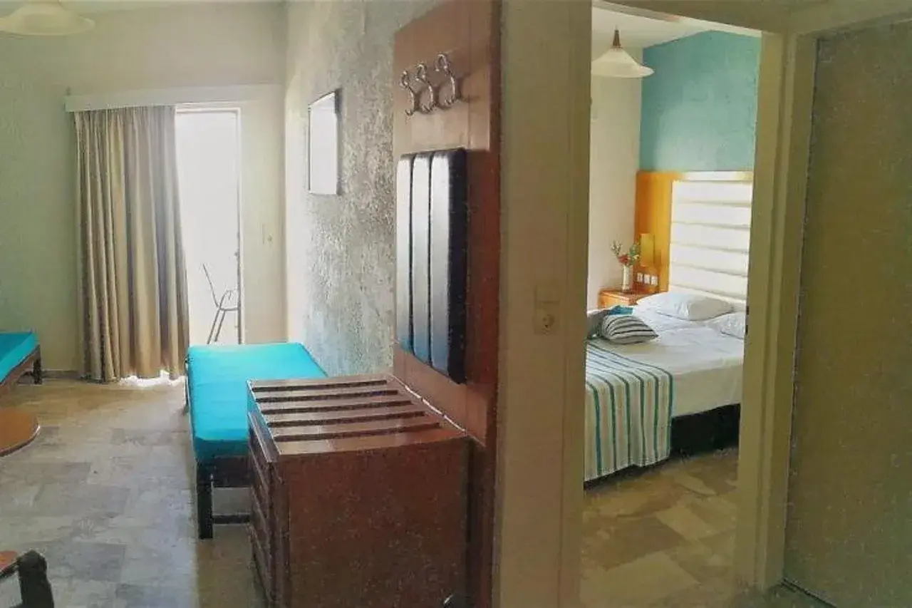 Photo - Sunset Beach Hotel