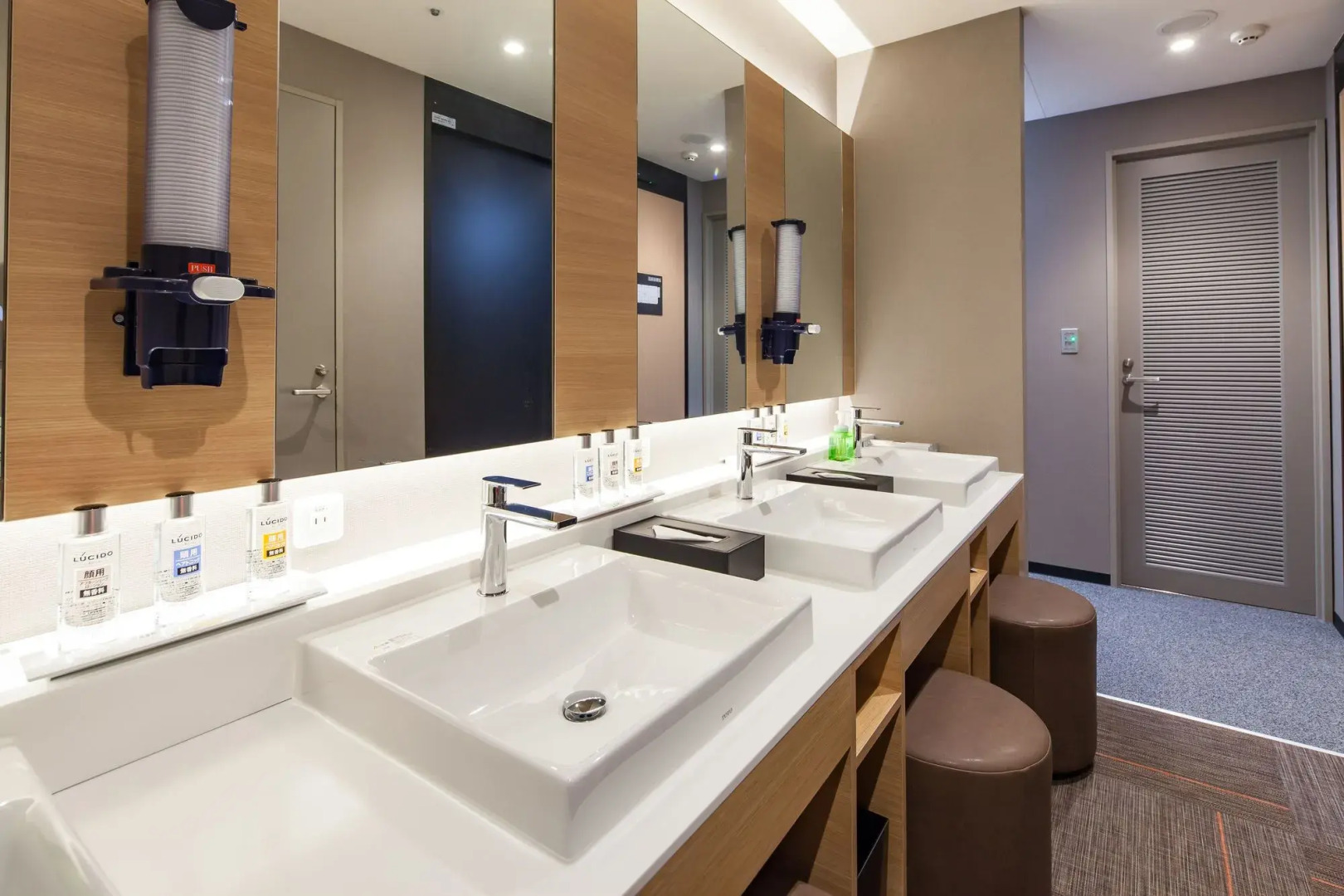 Foto - Y's CABIN Osaka Namba