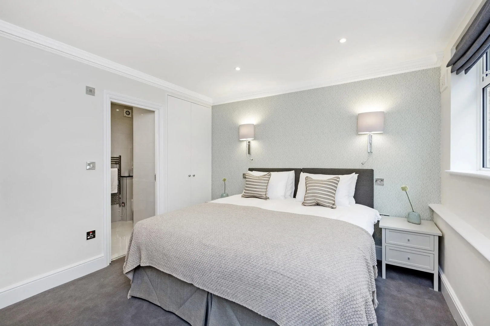 Foto - Queensgate Court Apartments