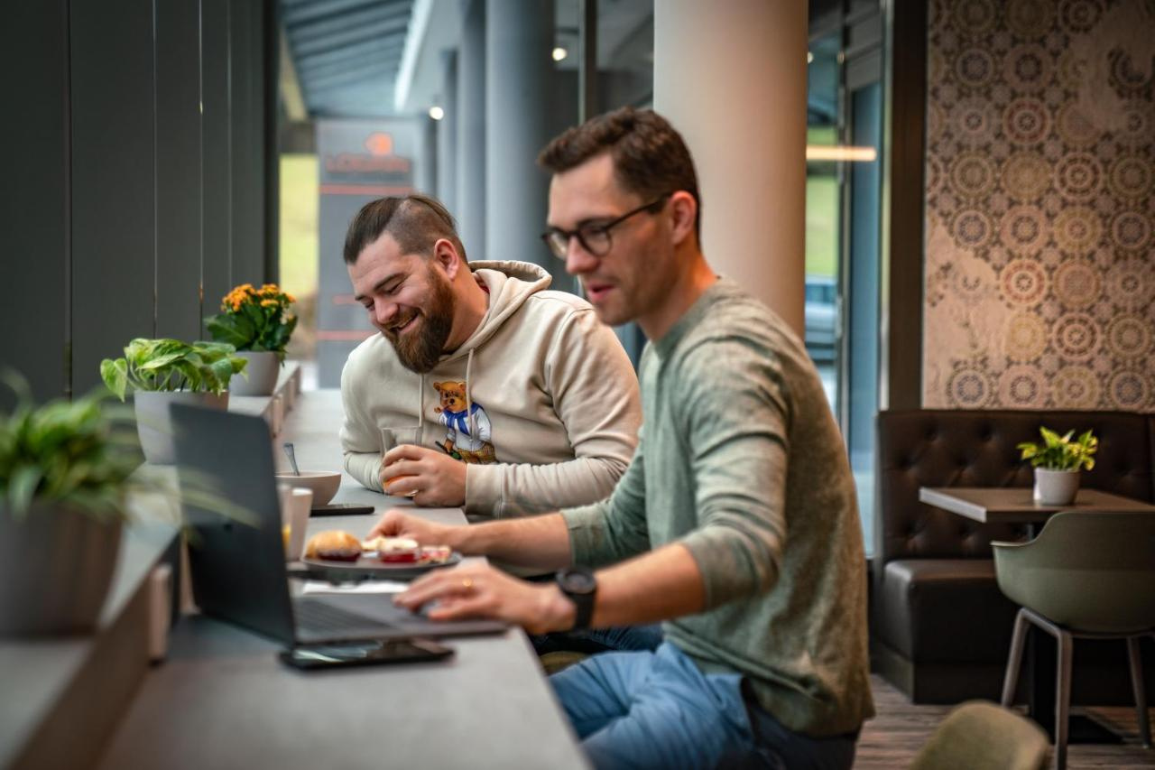 Foto - LOGINN Hotel Stuttgart Zuffenhausen