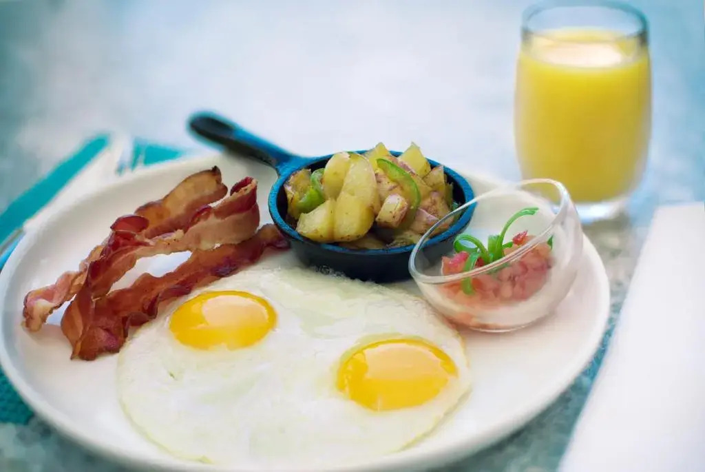 Photo - Windsong on the Reef