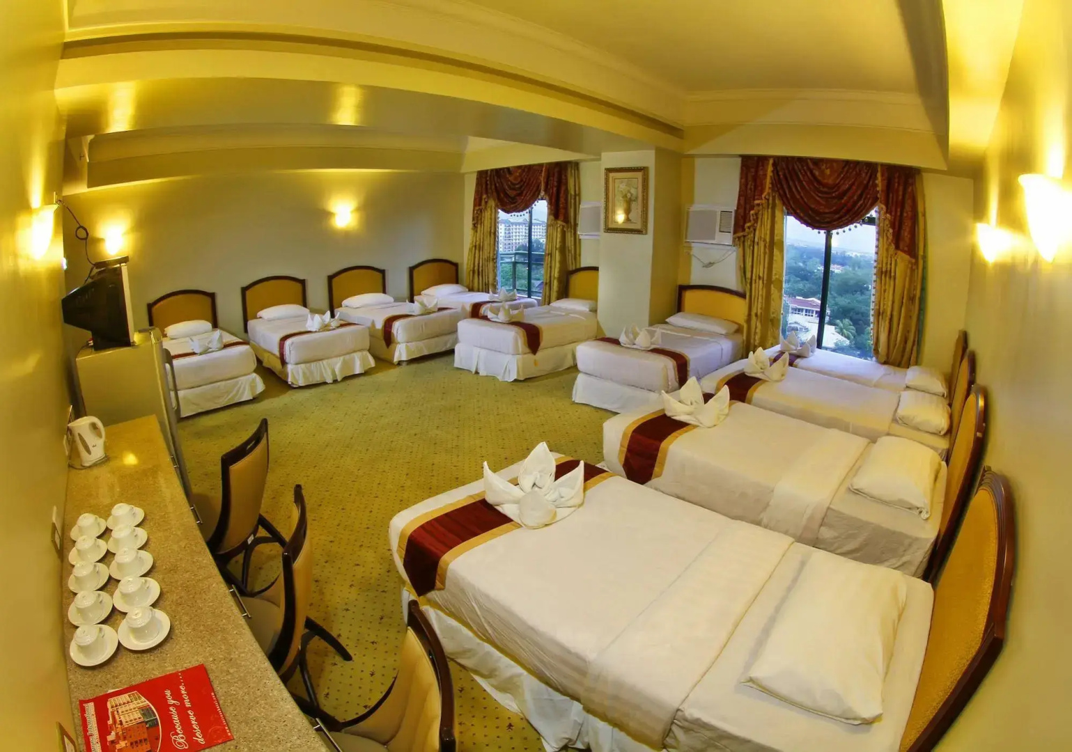 Photo - Sarrosa International Hotel and Residential Suites