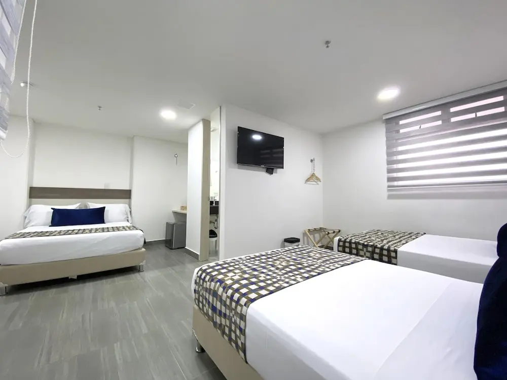 Photo - Seven Inn Hotel