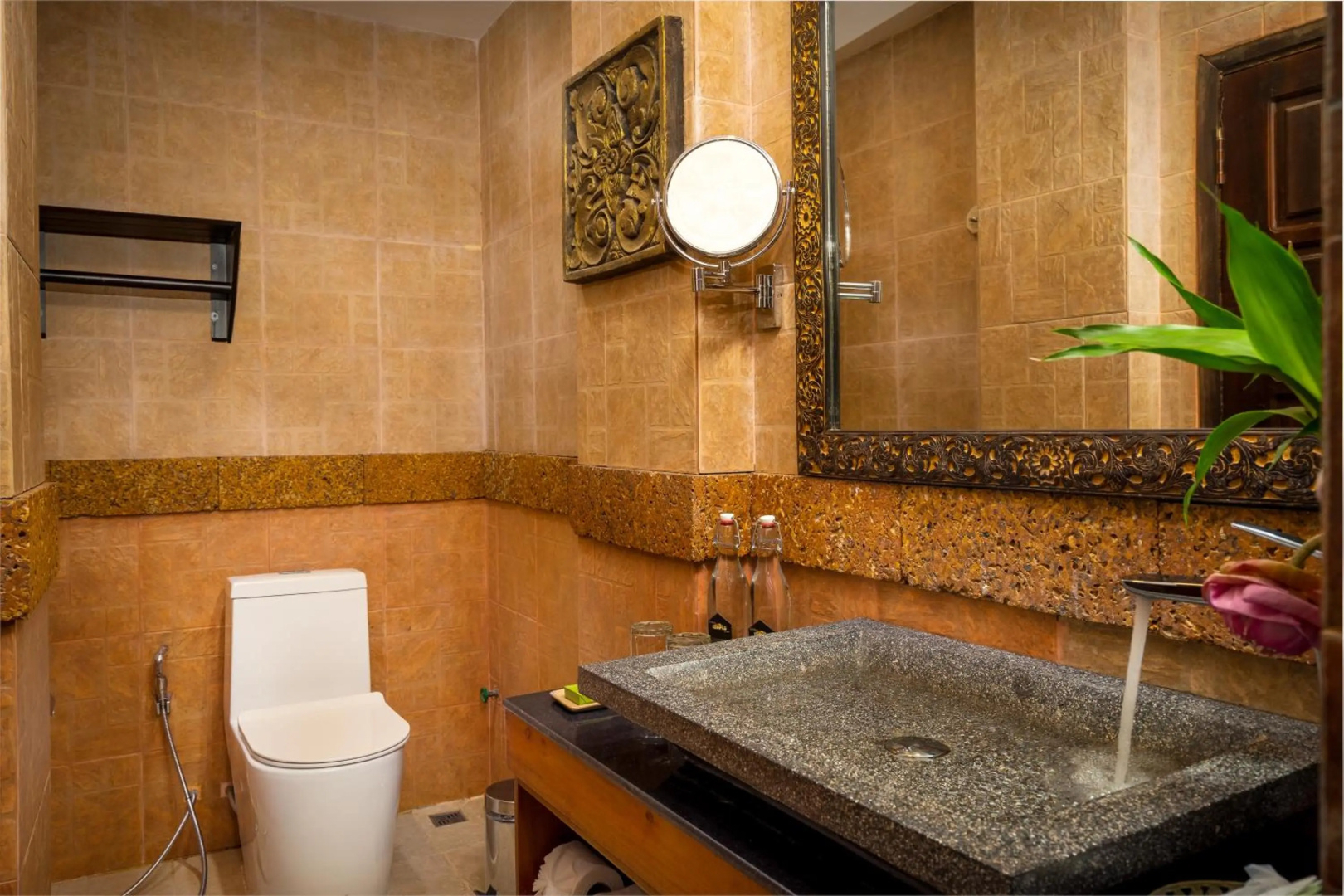 Photo - Golden Temple Hotel