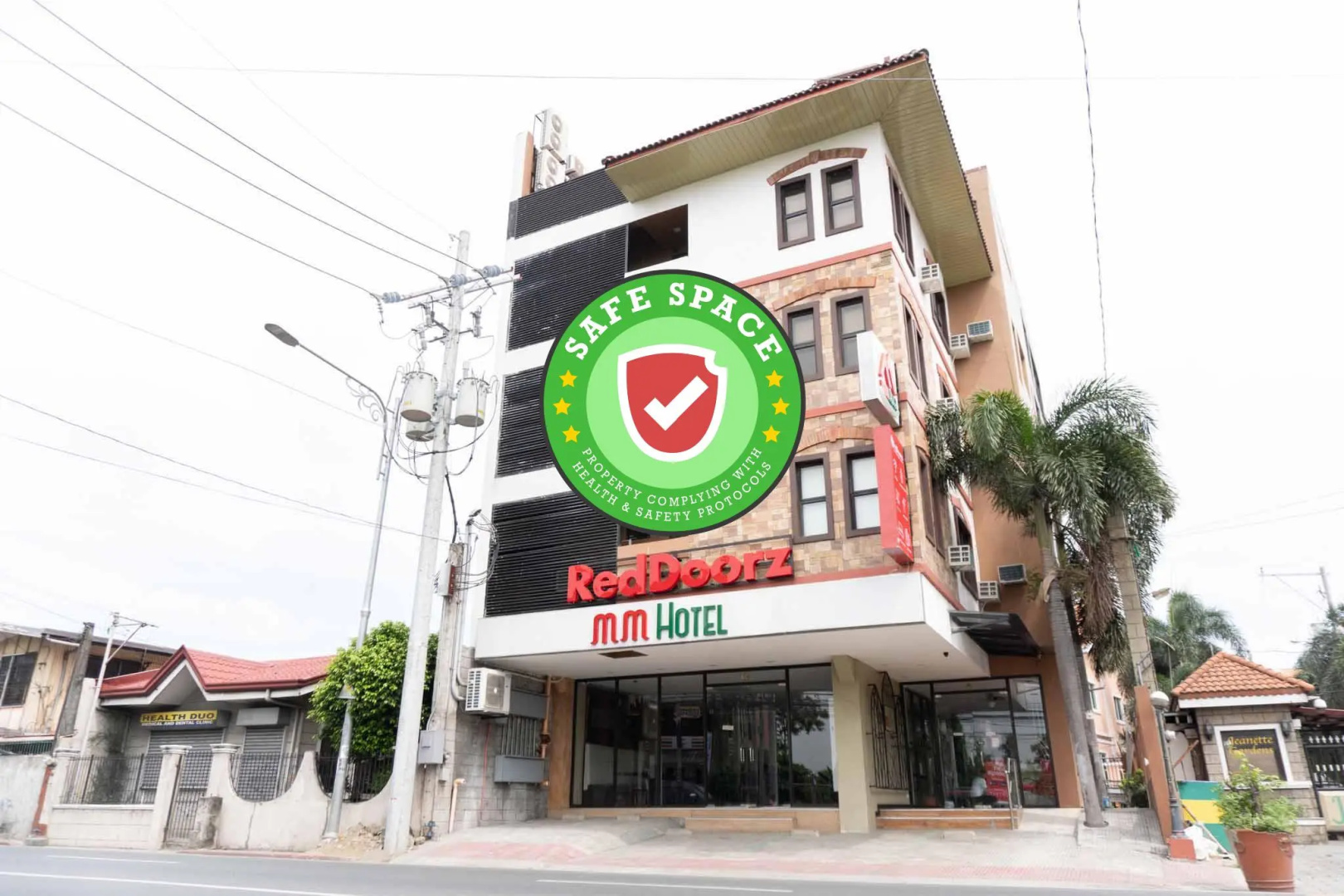 Foto - RedDoorz Plus at MM Hotel Las Pinas former RedDoorz Plus Near Bamboo Organ