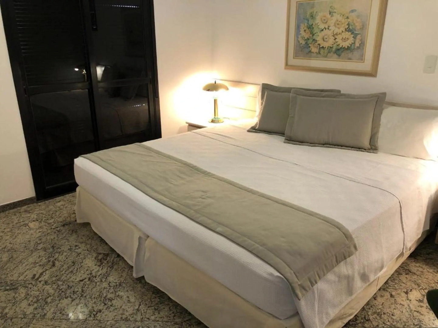 Foto - Plaza Inn Small Town Flat