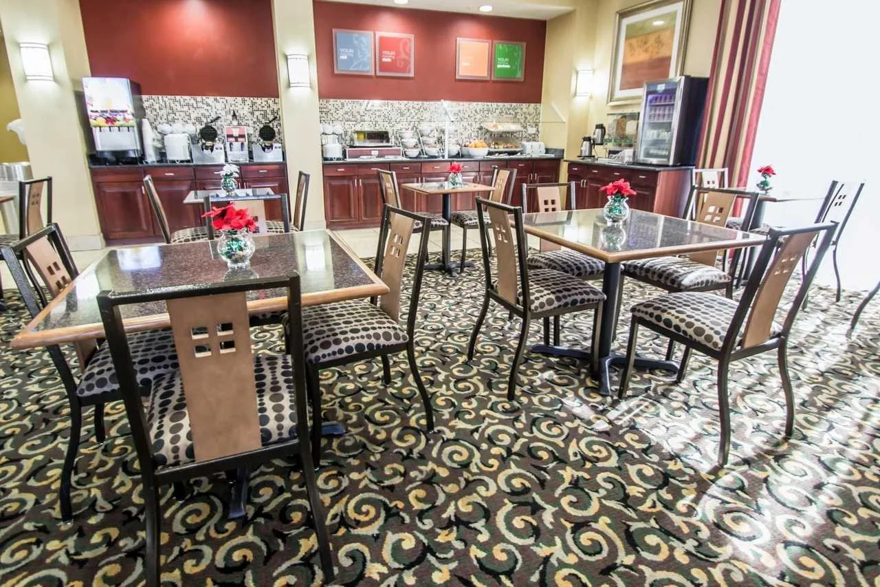 Photo - Comfort Suites Orlando Airport