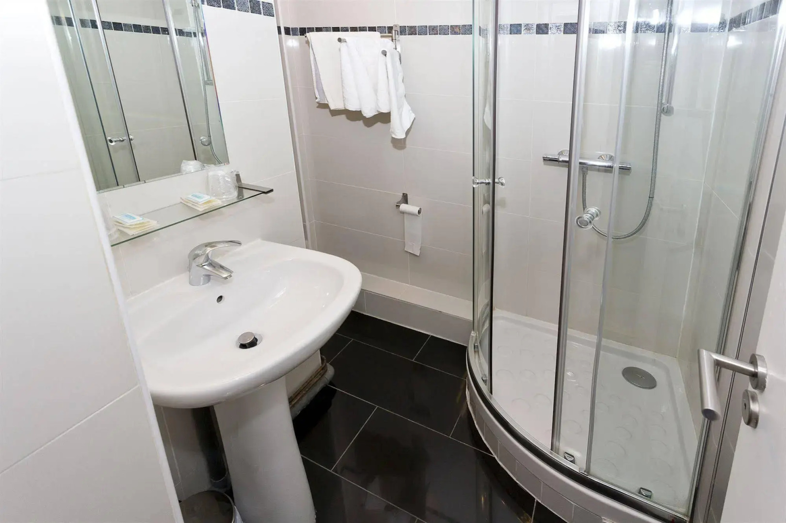 Foto - Hipotel Paris Père-Lachaise République