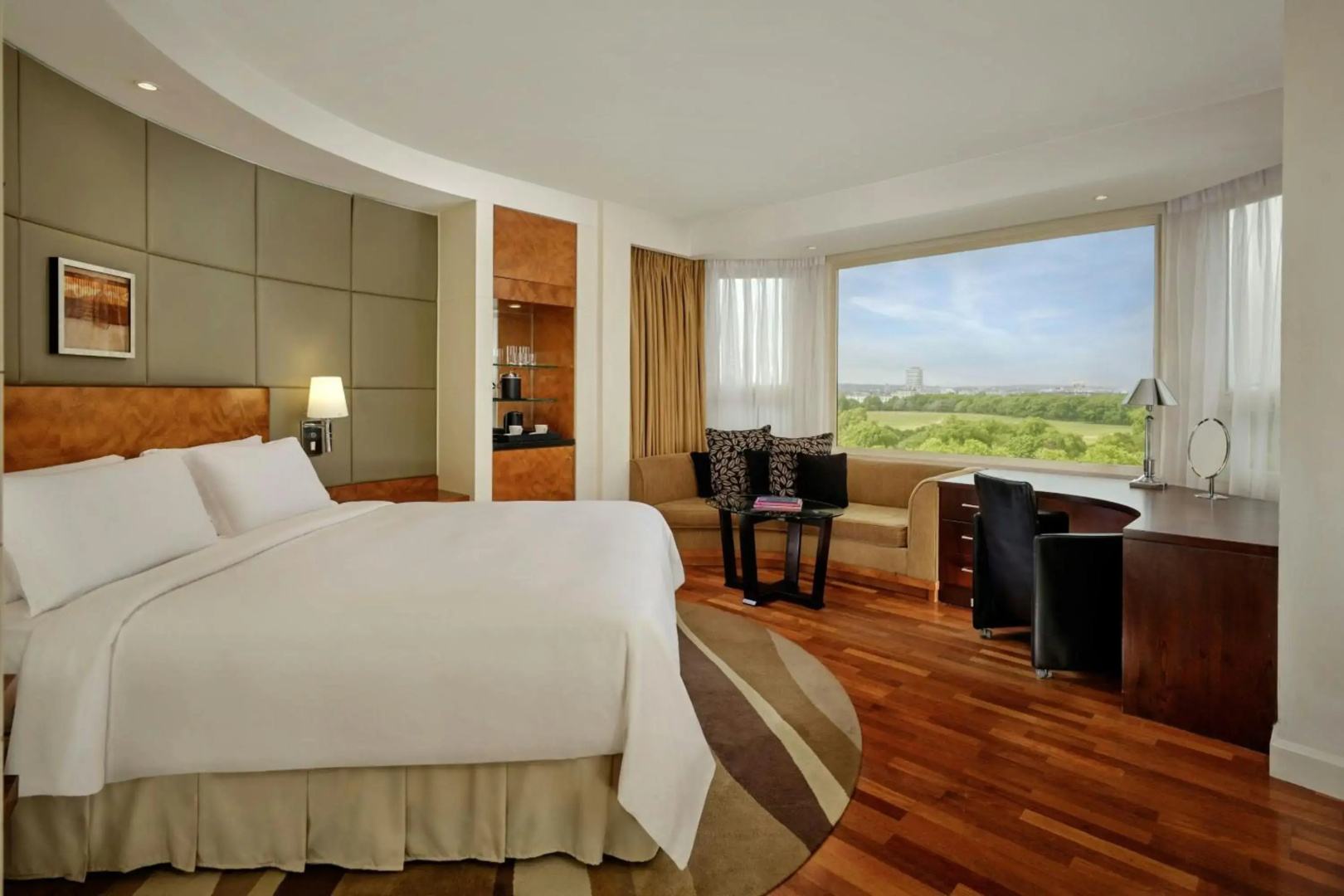Photo - The Park Tower Knightsbridge, a Luxury Collection Hotel, London