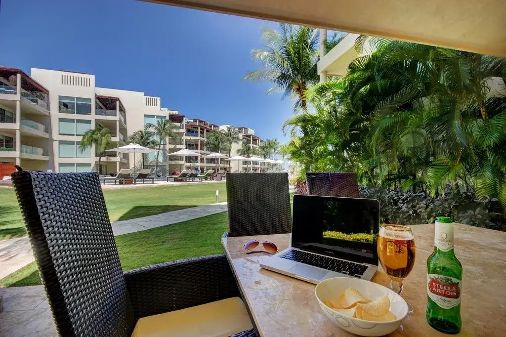 Foto - The Elements Oceanfront & Beachside Condo Hotel