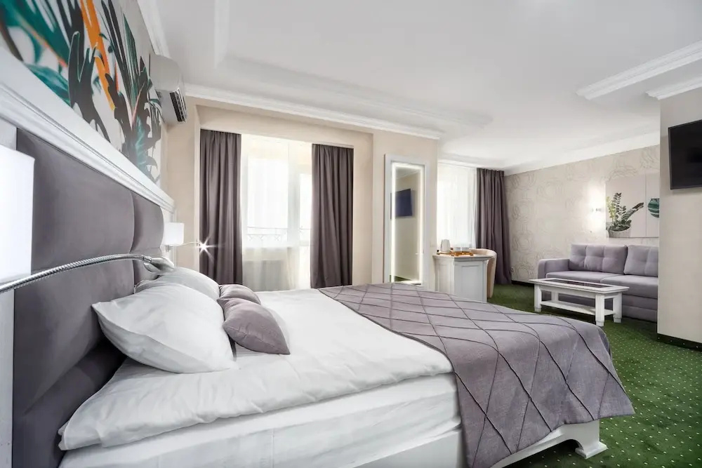 Foto - Sonata Hotel & Restaurant "готель Соната"