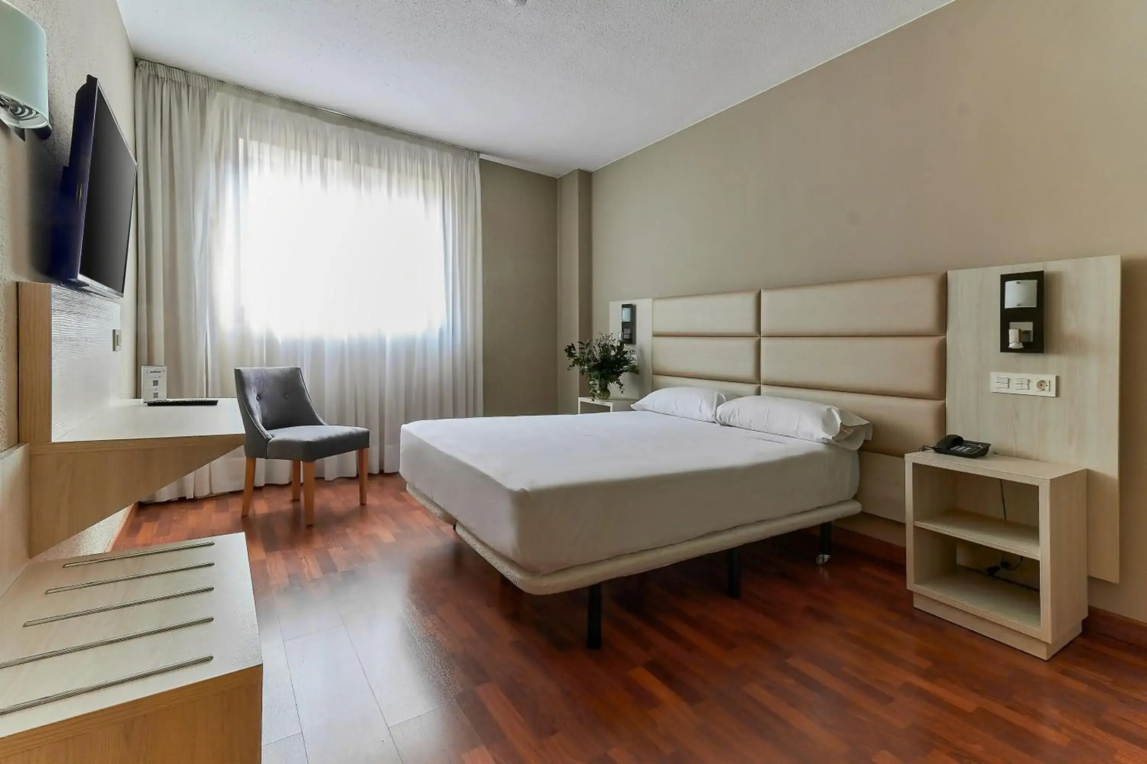 Foto - B&B Hotel Zaragoza Royal