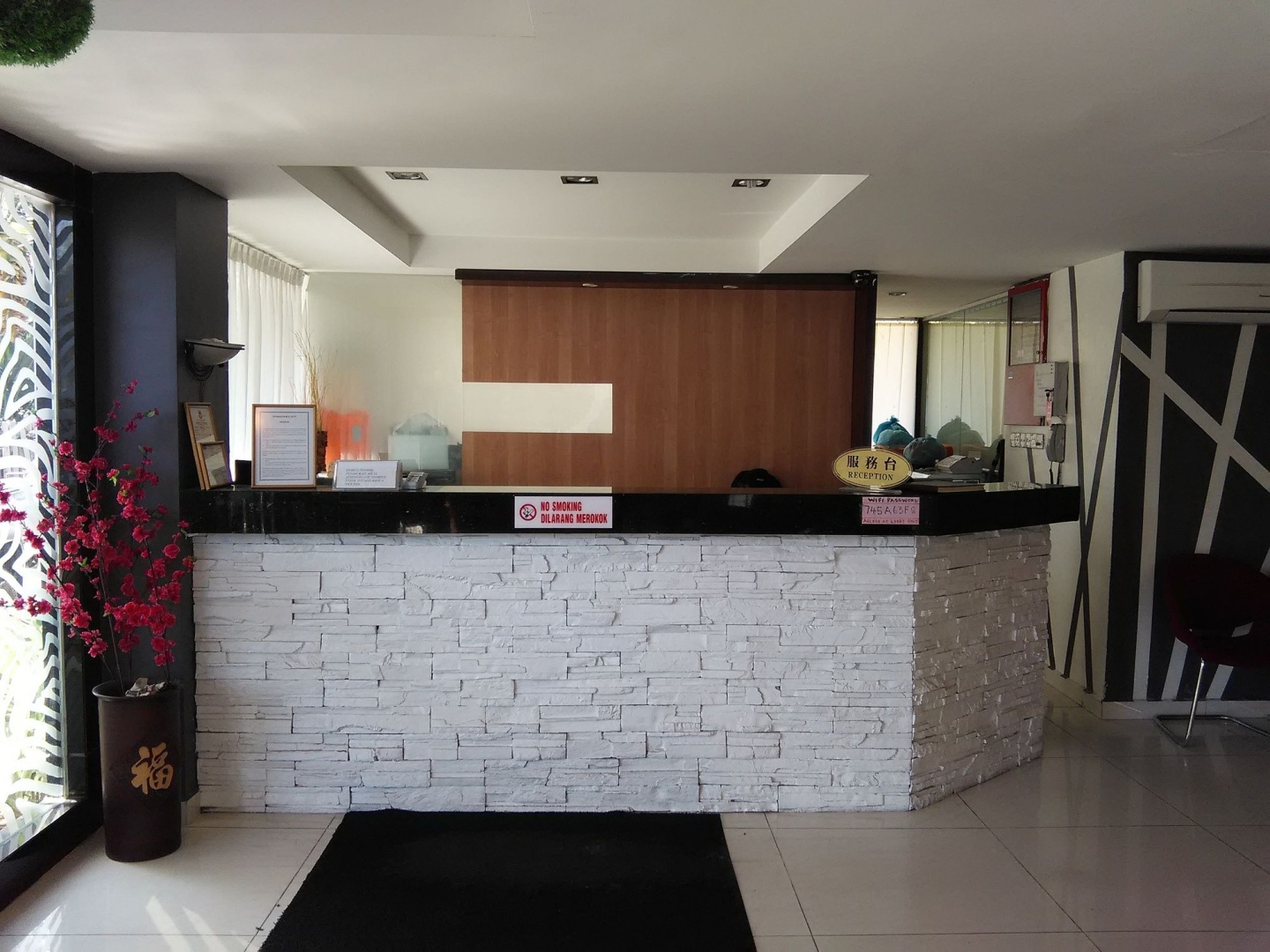 Casuarina Hotel