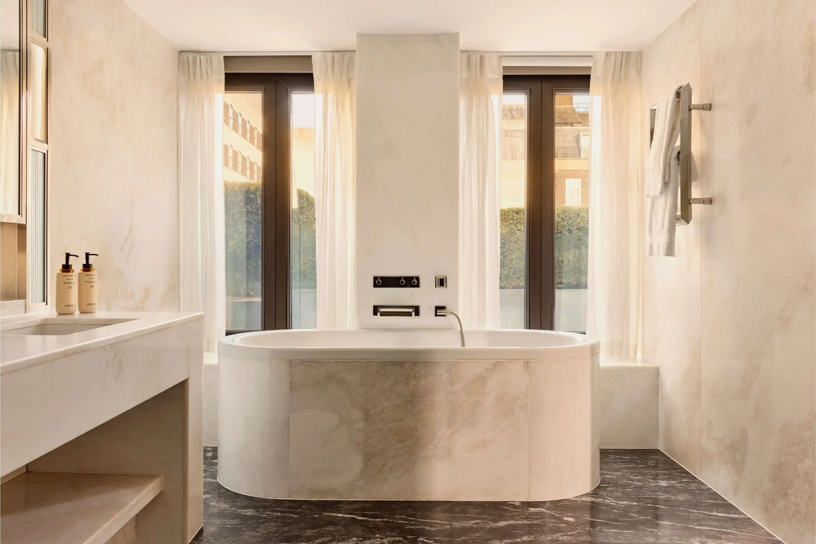 Photo - The Connaught, Maybourne