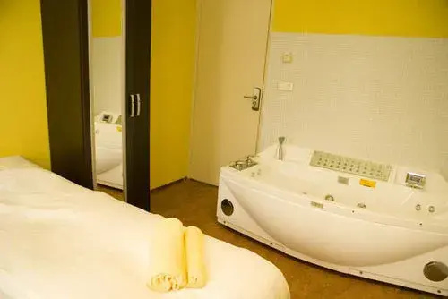 Photo - Flex-Inn