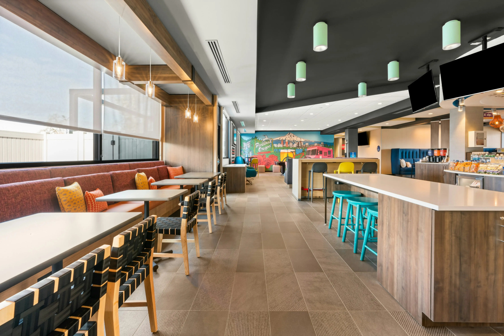 Photo - Tru by Hilton Portland Airport