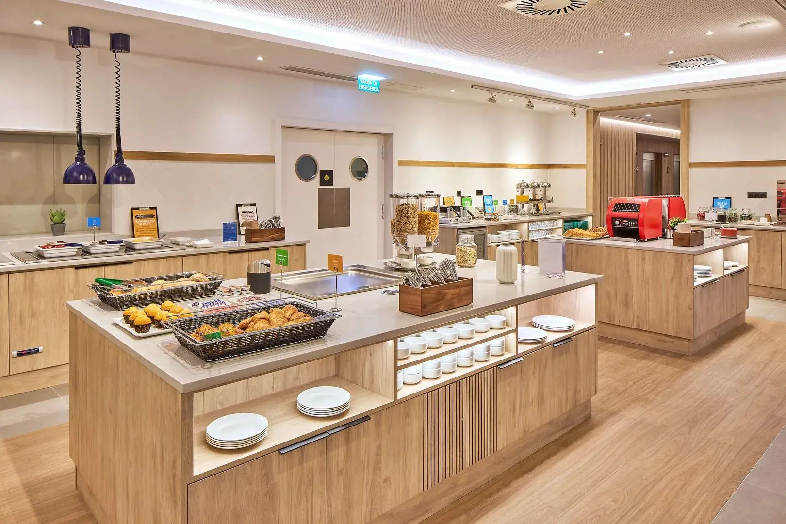 Photo - Hampton by Hilton Barcelona Fira Gran Via