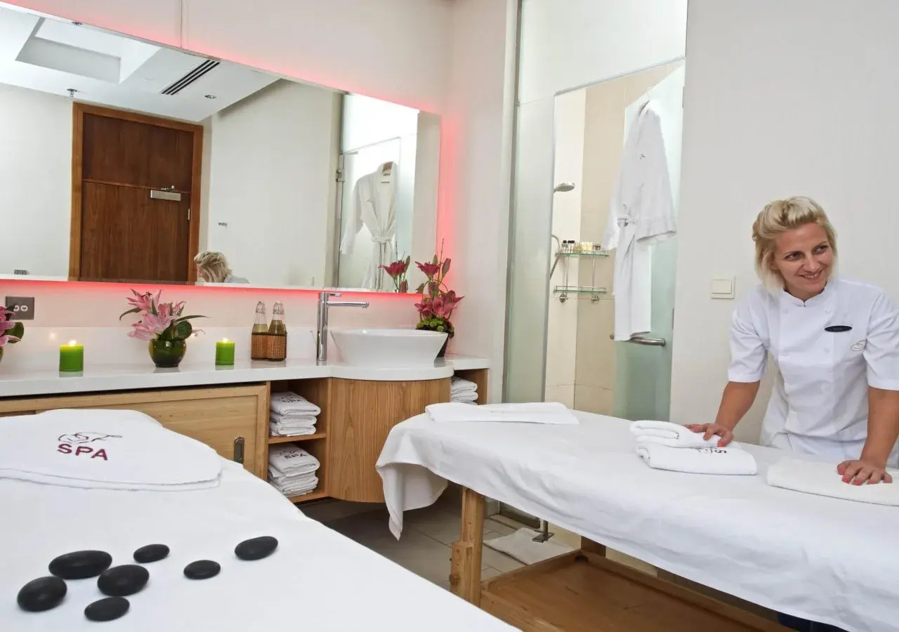 Photo - Fraser Suites Doha