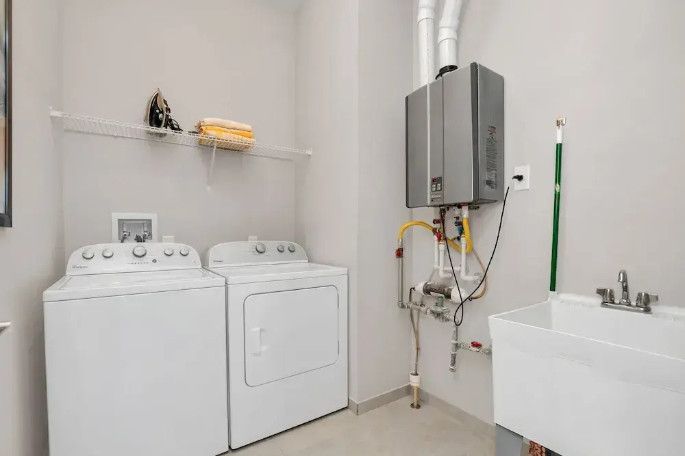 Foto - 5 BR 6 BA Luxury Villa 5 min to Disneyworld Hot Tub & BBQ 112