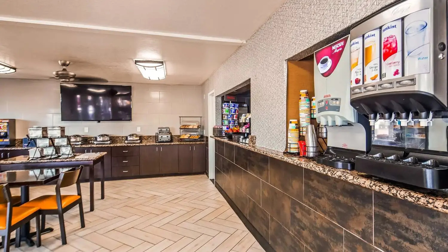 Foto - SureStay InnSuites Phoenix Hotel & Suites by Best Western