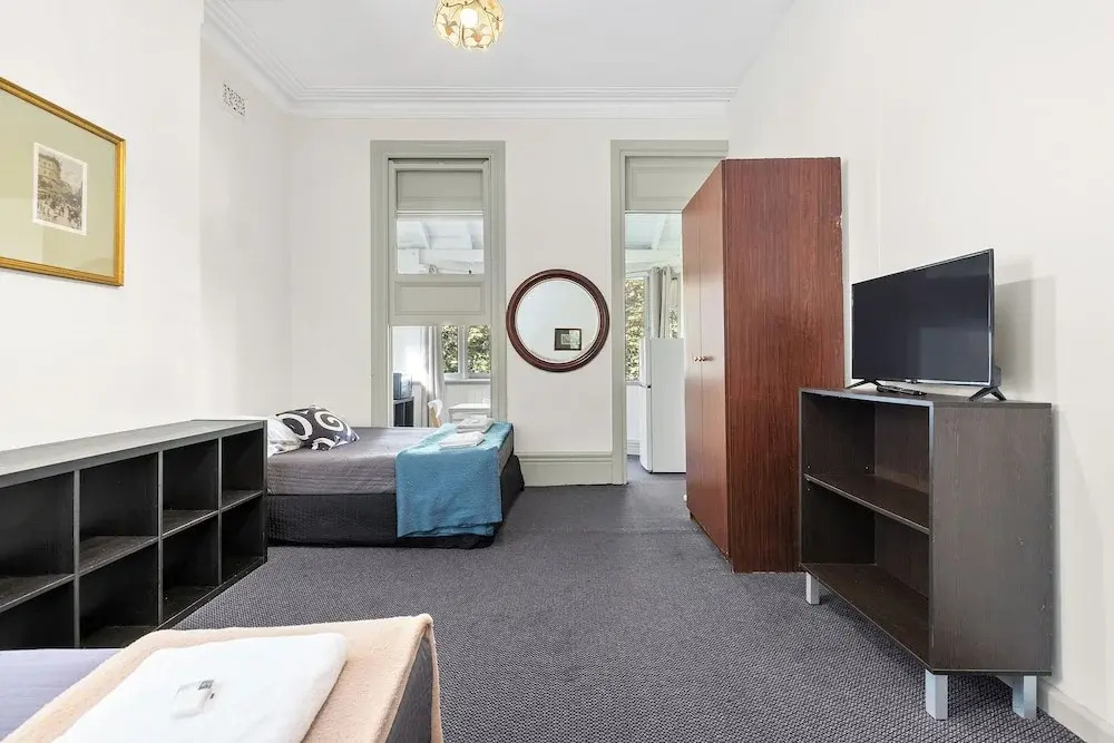 Photo - Falcon Lodge