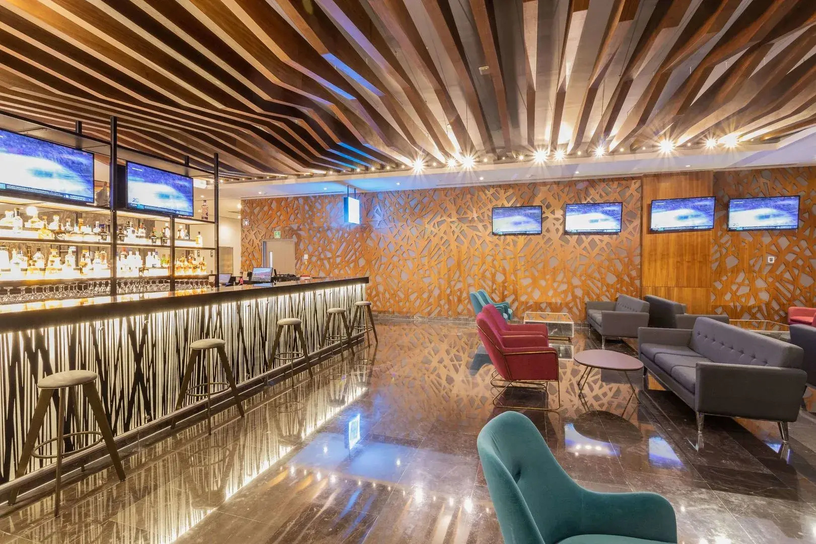 Foto - Camino Real Fashion Drive Monterrey