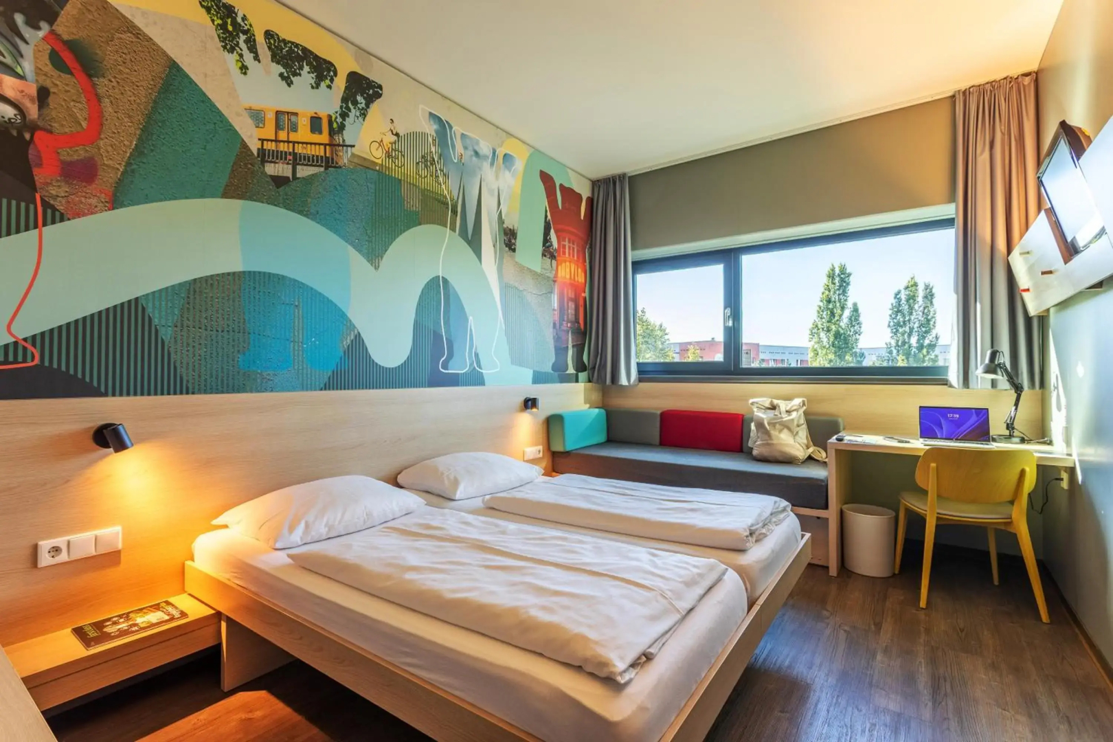 Foto - MEININGER Hotel Berlin Airport