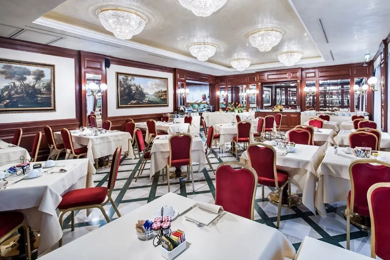 Foto - Royal Hotel Carlton