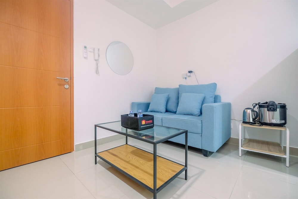Comfort 1BR Apartment at Evenciio Margonda