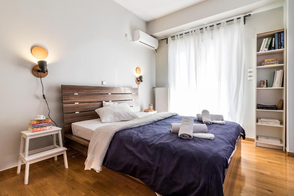 A Luxury Comfortable 2bdrm Apt in Athens