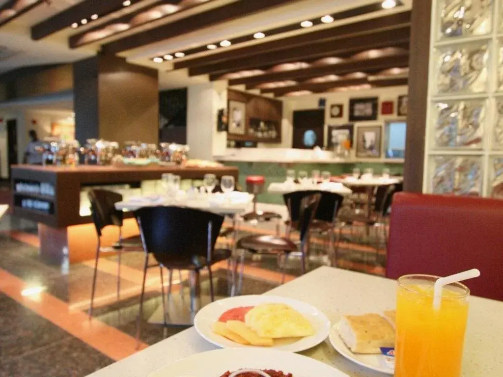 Foto - Crown Regency Hotel Makati