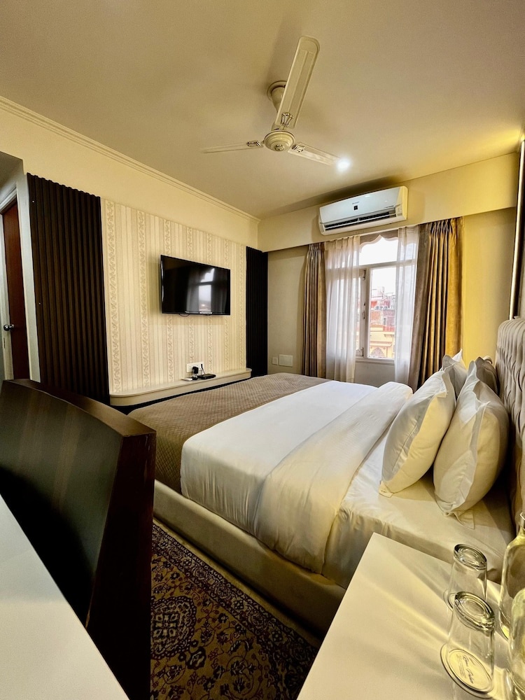 Hotel Amayra