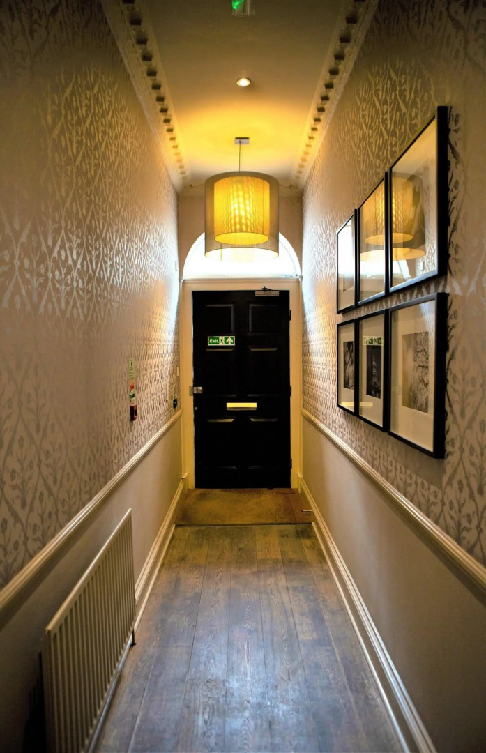 Photo - The Sumner Hotel