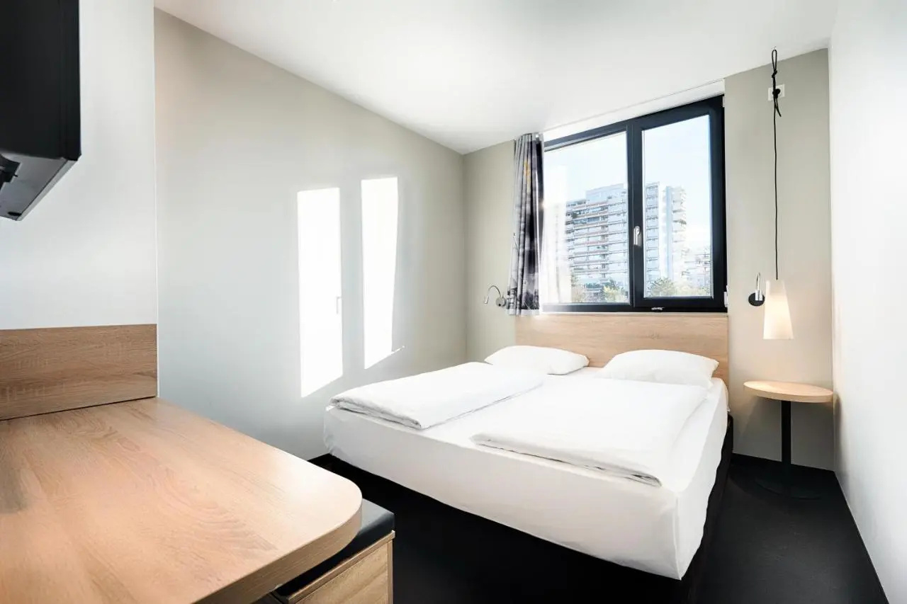 Photo - B&B Hotel München-Olympiapark