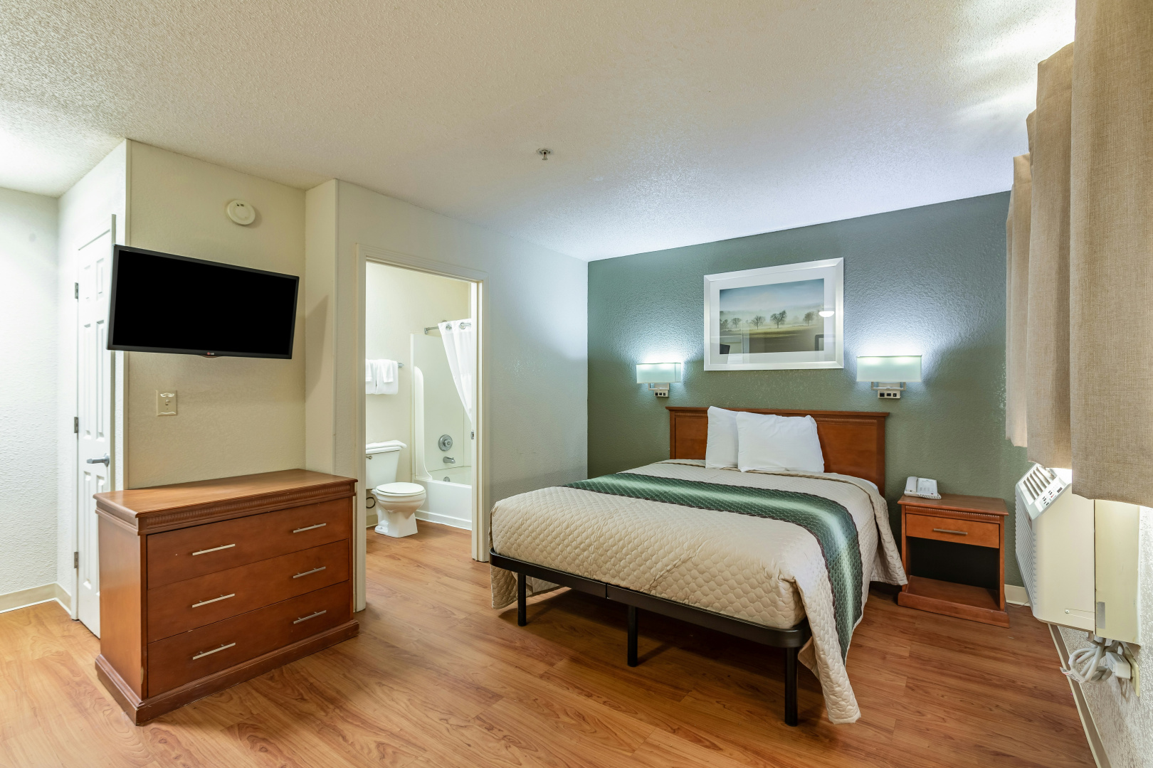 Foto - HomeTowne Studios by Red Roof Atlanta - Chamblee