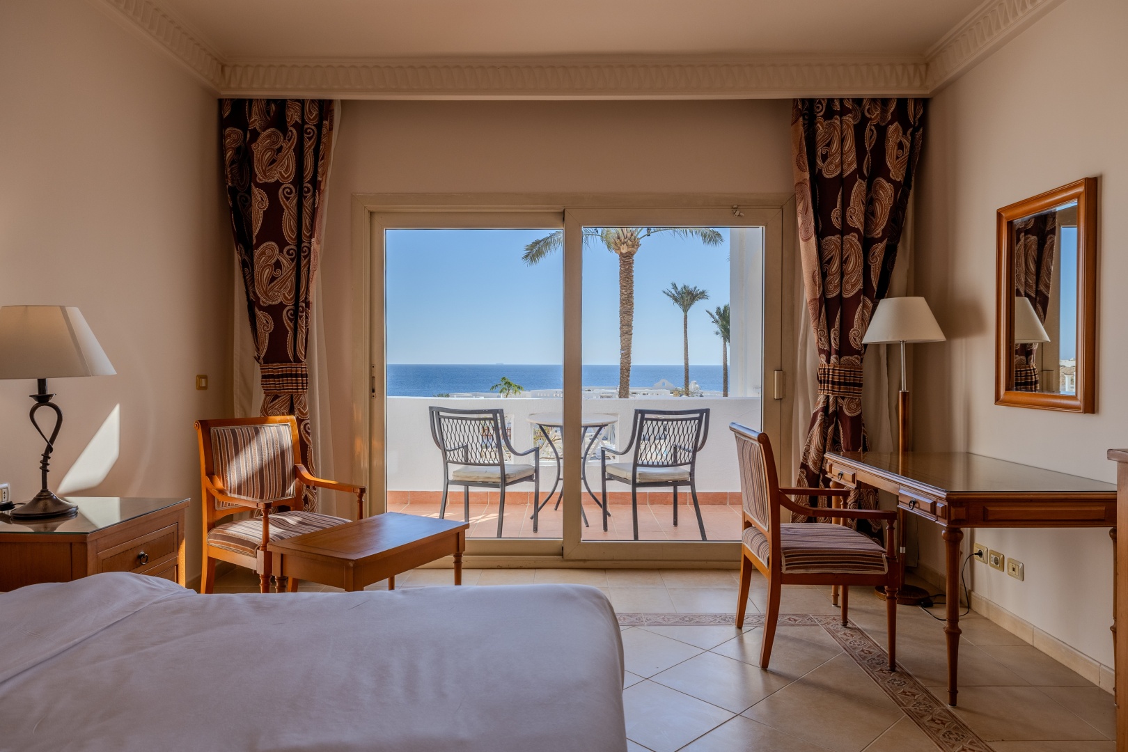 Foto - Continental Plaza Beach Resort