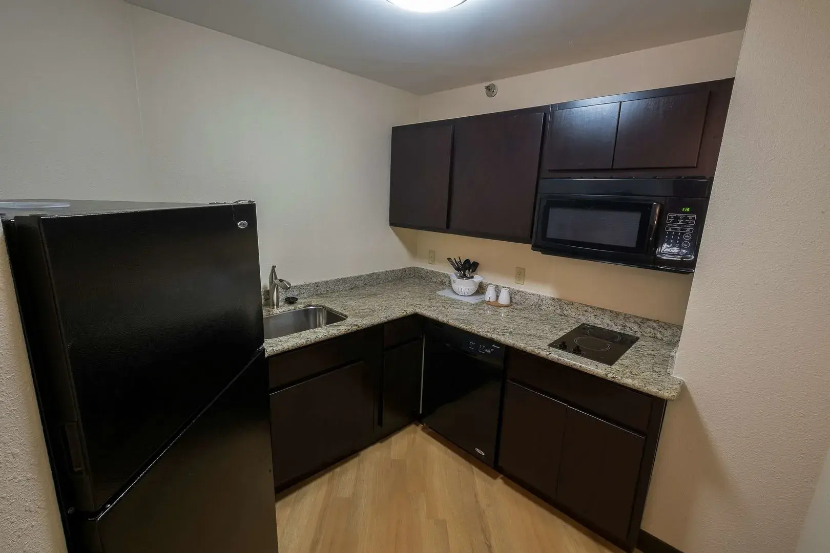 Photo - Red Roof Inn PLUS+ Houston - Energy Corridor