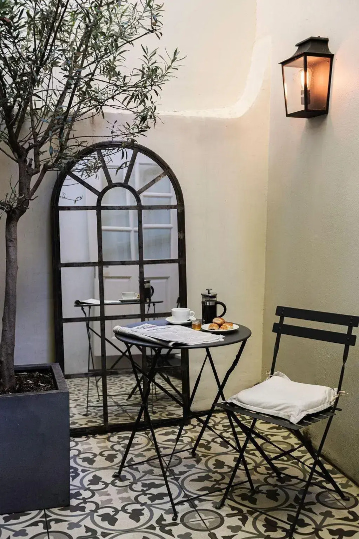 Photo - The Tophams Hotel