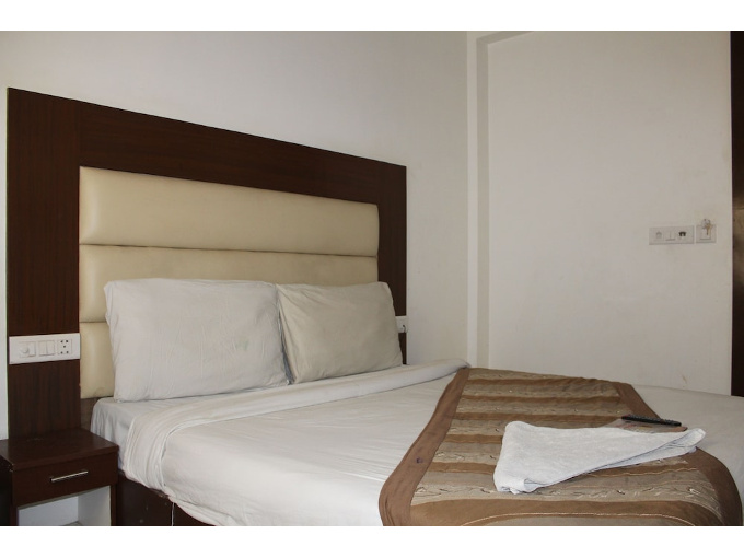 Hotel Opal Inn
