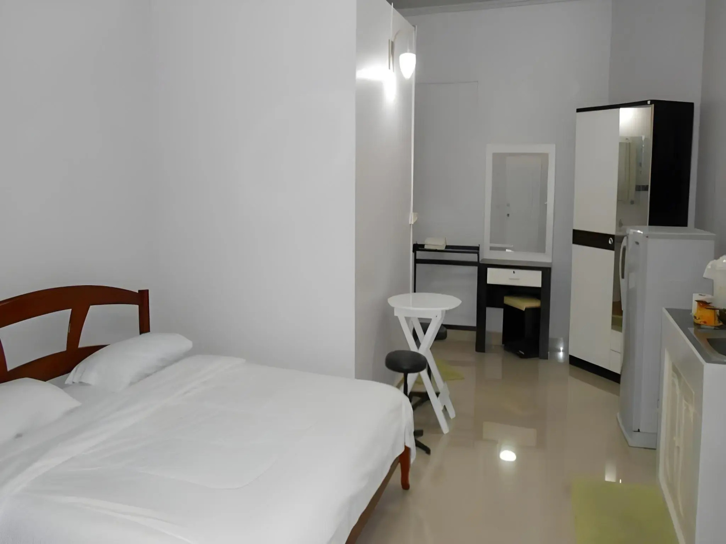 Photo - MT Room