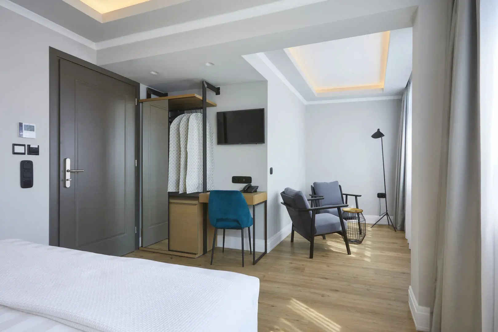 Photo - The Artist Athens