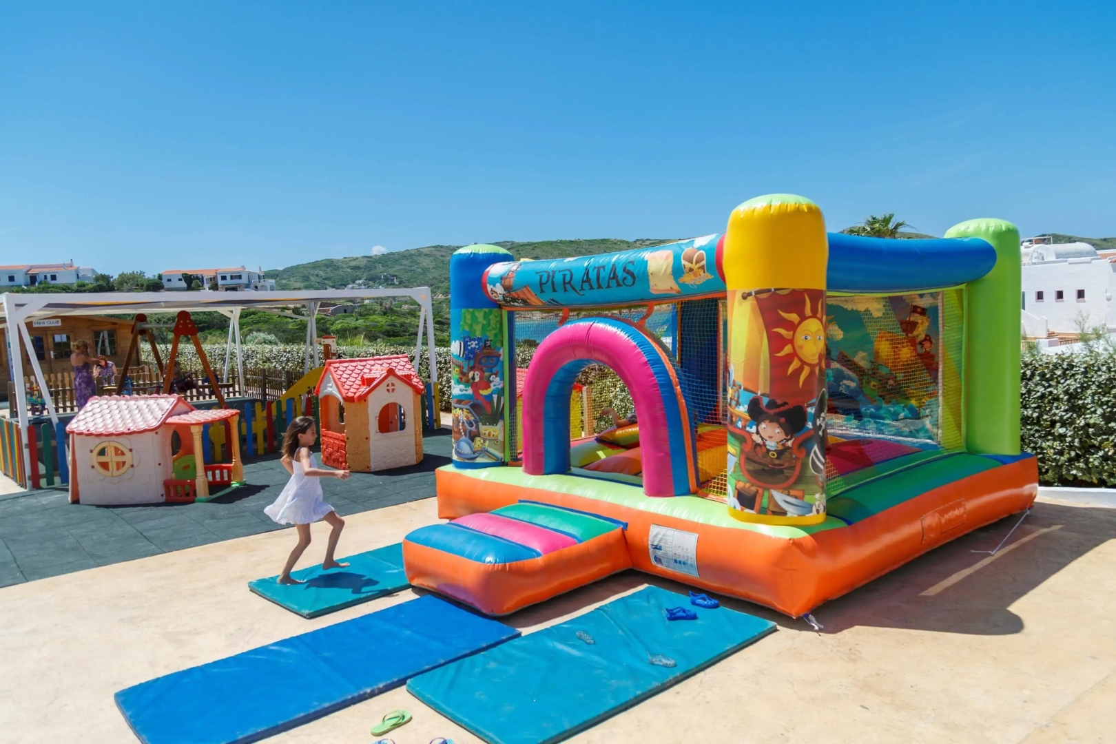 Photo - FERGUS Club Carema Splash