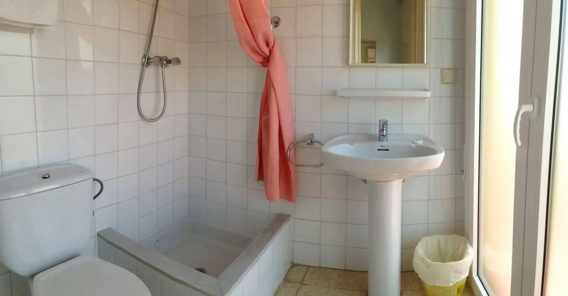 Photo - Hostal ROM Familiar