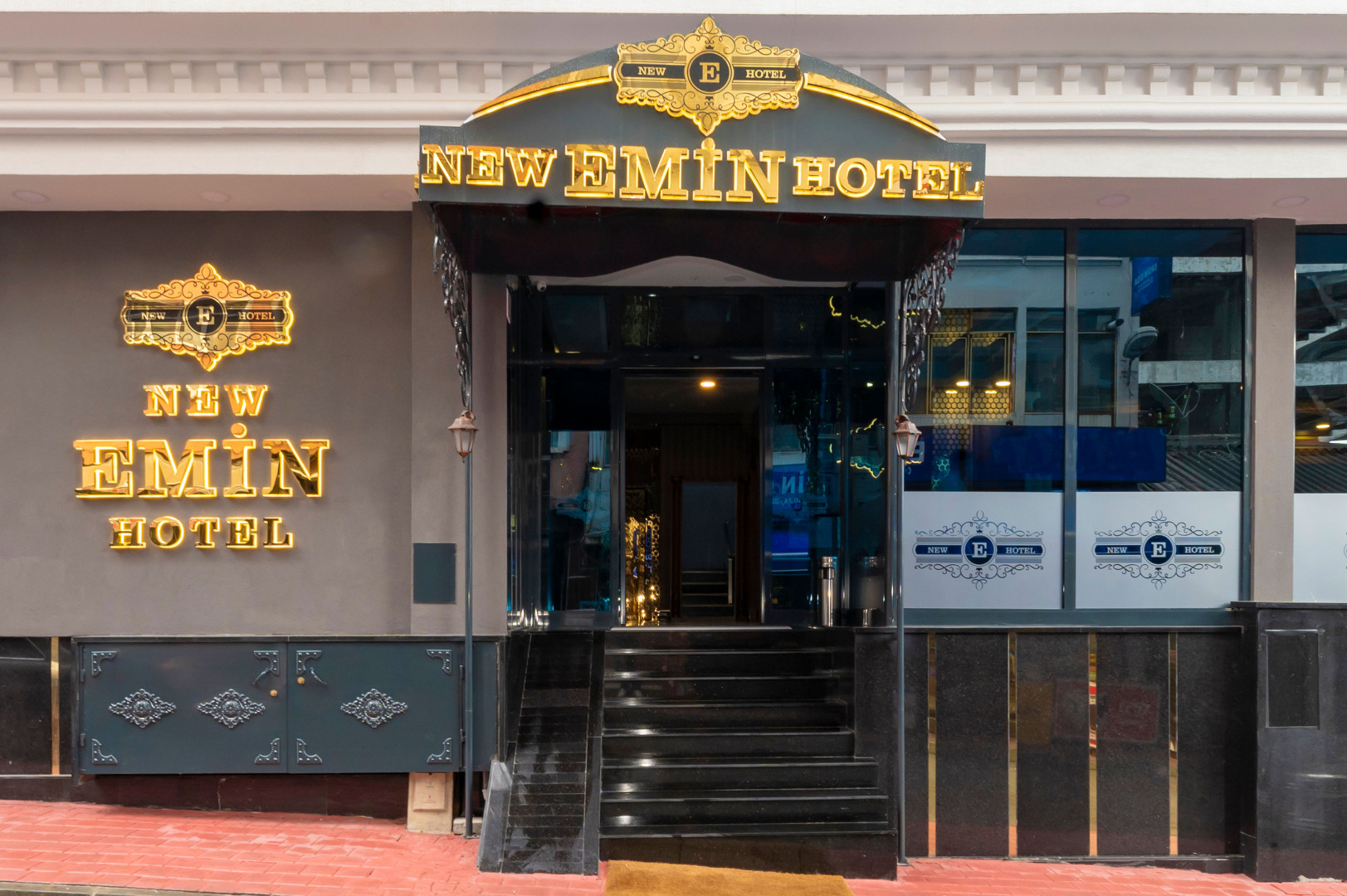 Photo - New Emin Hotel