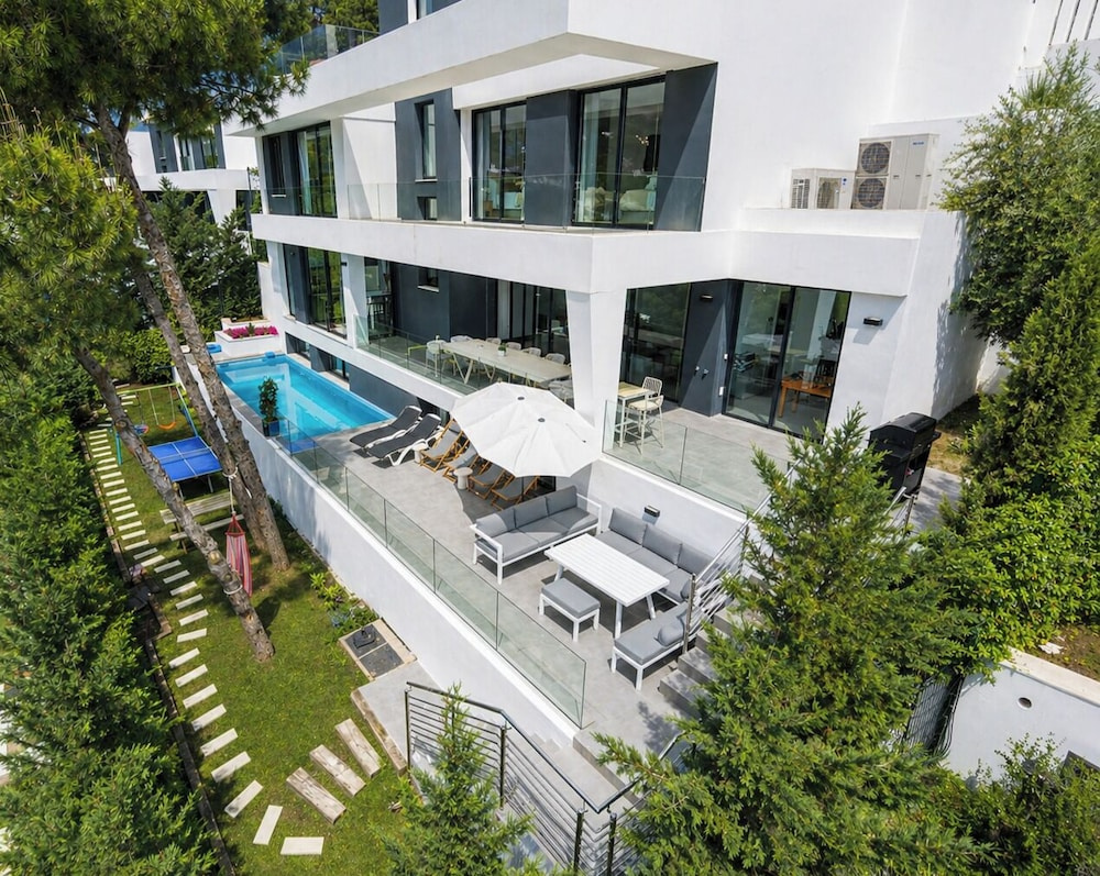 Photo - Villas Pinares de San Antón, Saltwater pool, Sea, City, Mountain Views