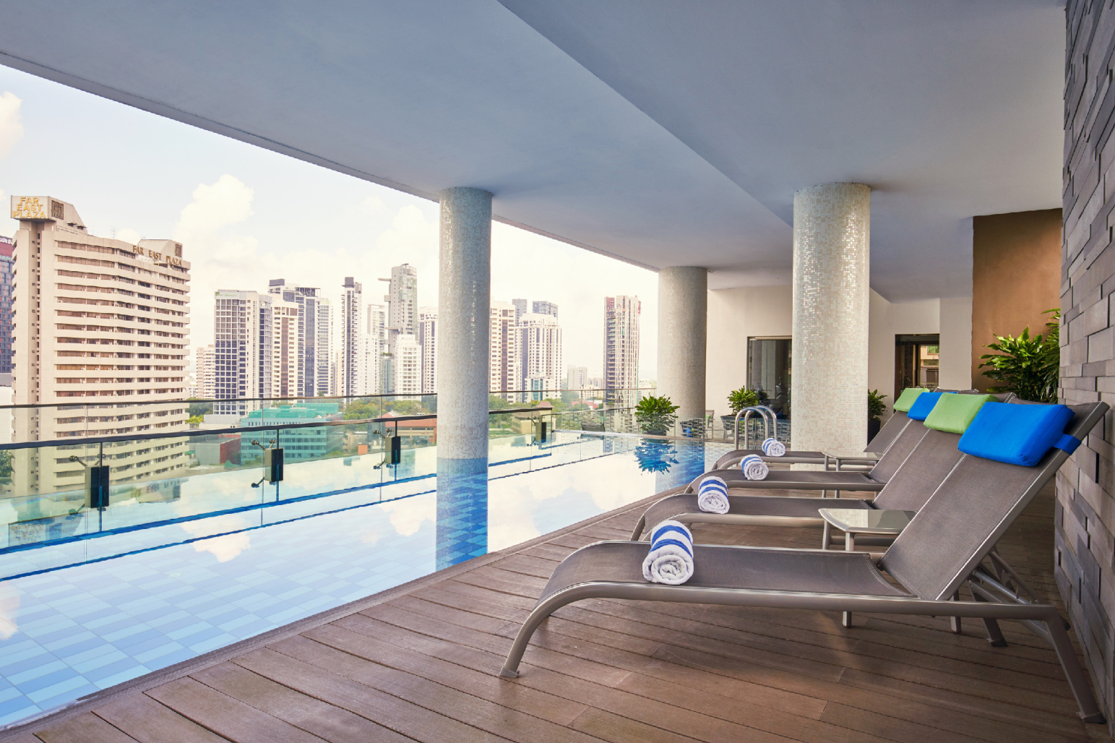 Photo - Quincy Hotel Singapore by Far East Hospitality