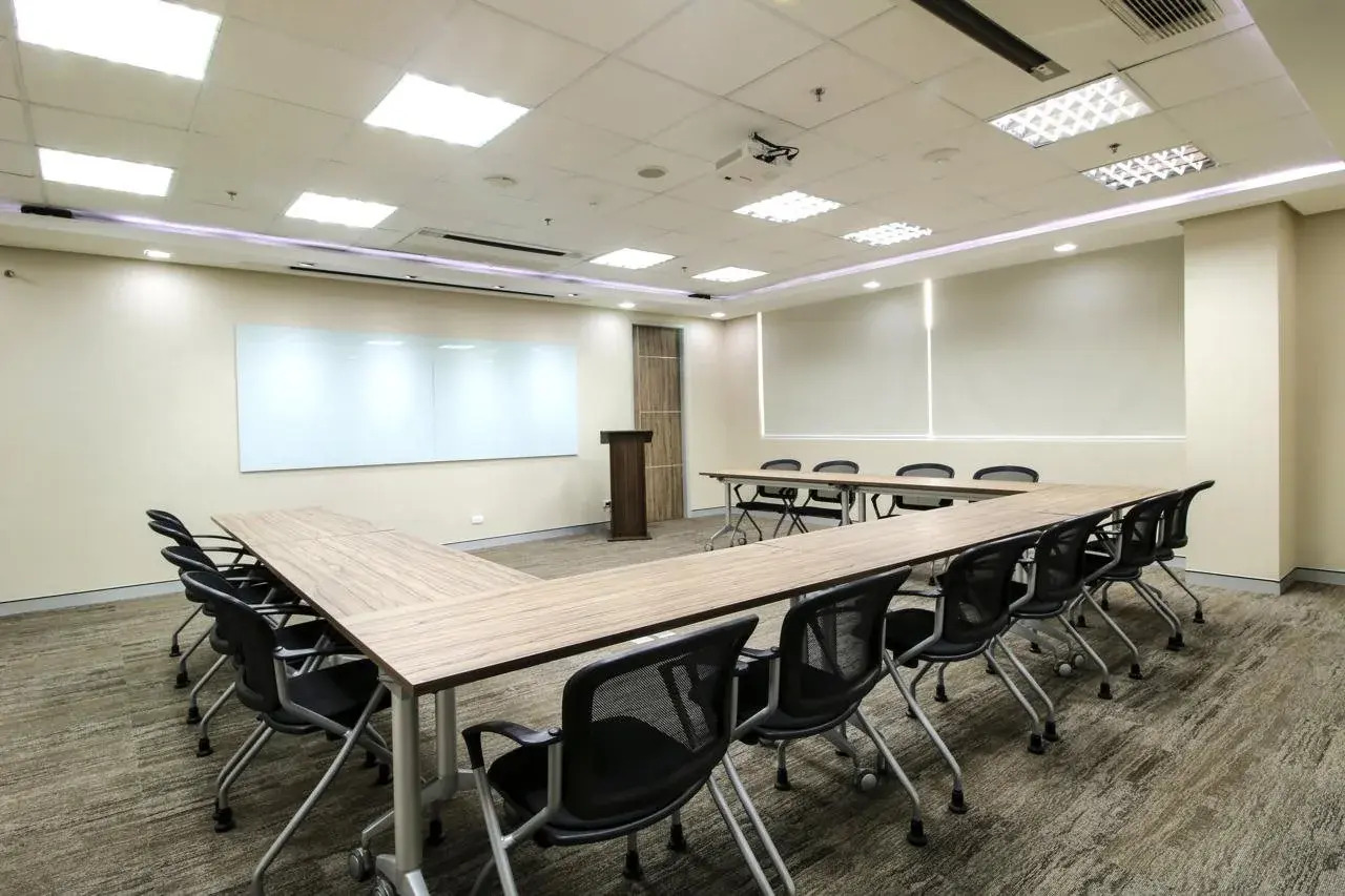 Foto - Red Planet Makati Amorsolo