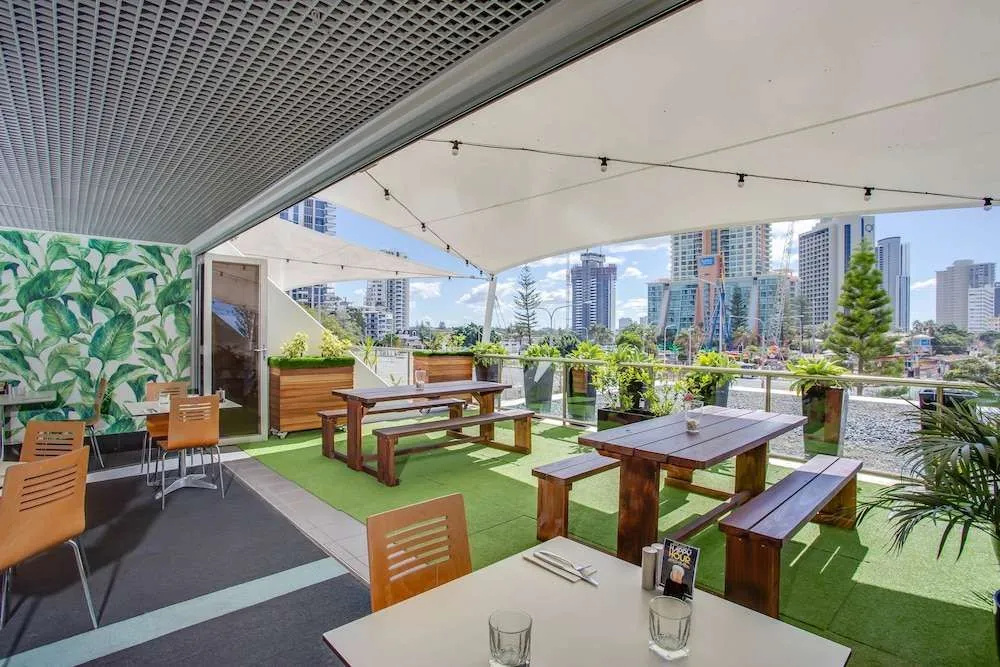 Photo - Mantra on View Surfers Paradise